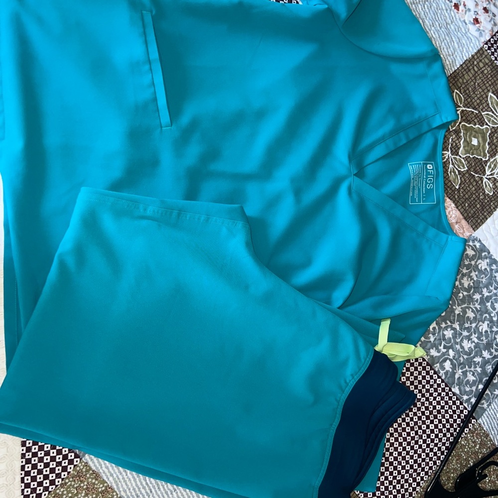 Figs teal